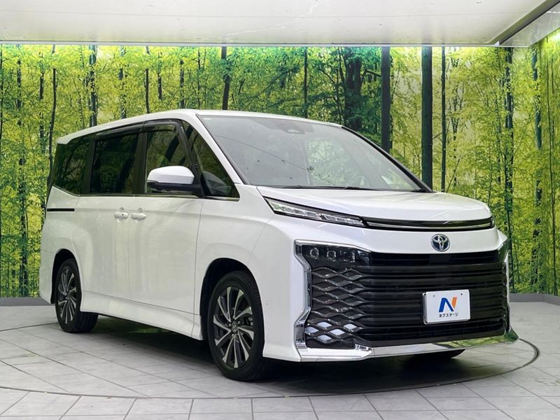 2023 Toyota Voxy 6AA-ZWR90W (UW-6aa616ec9170f)[29]