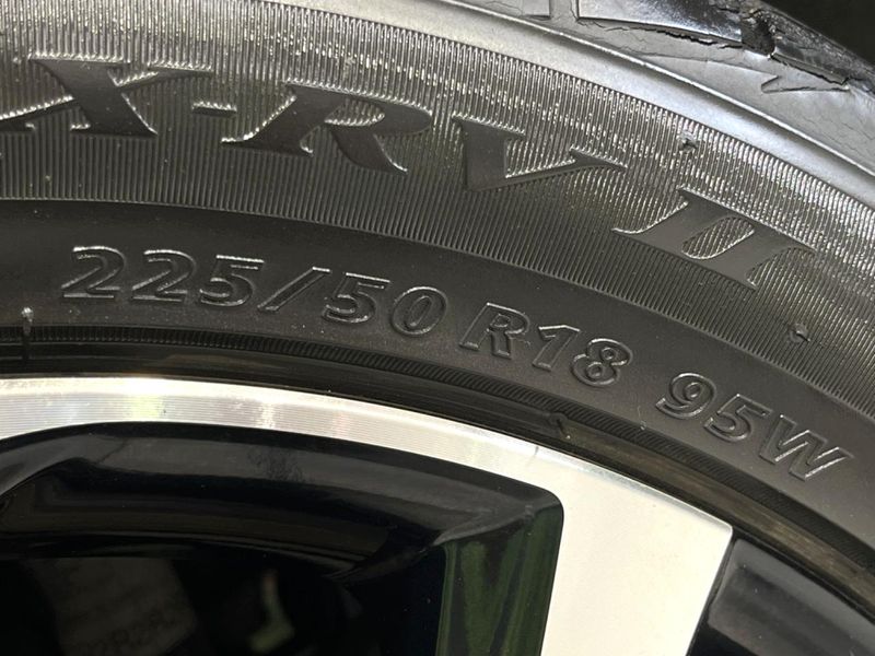 2017 Toyota C-HR DAA-ZYX10 (UW-6aa616f8c87fc)[15]