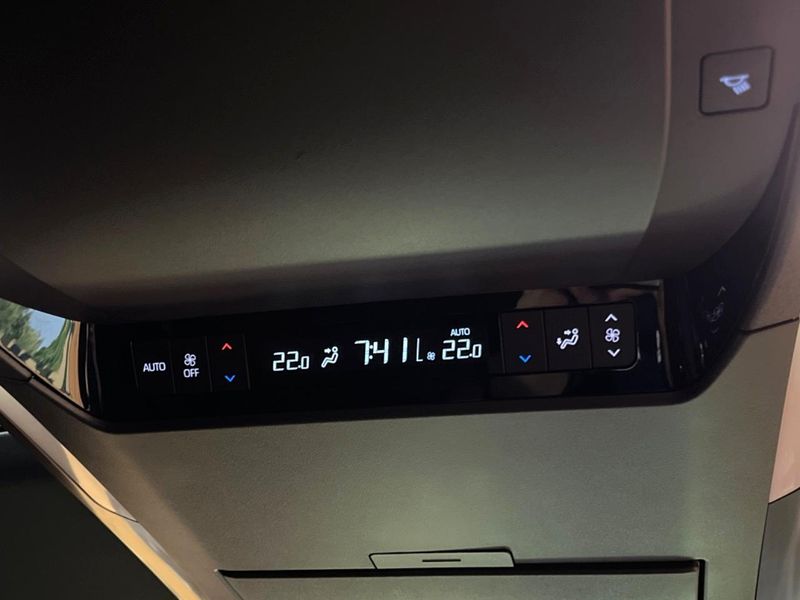 2025 Toyota Vellfire Hybrid 6AA-AAHH40W (UW-6aa76402386a0)[23]