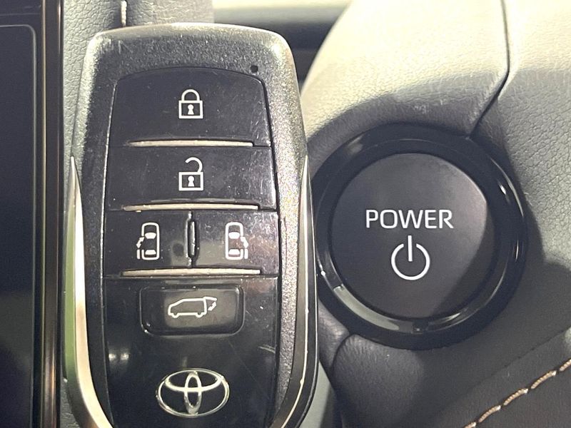 2024 Toyota Alphard Hybrid 6AA-AAHH40W (UW-6aa7640528e69)[10]