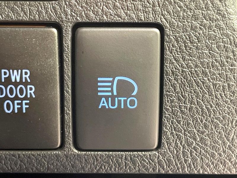 2021 Toyota Alphard 3BA-AGH30W (UW-6aa7641ef1dd3)[24]