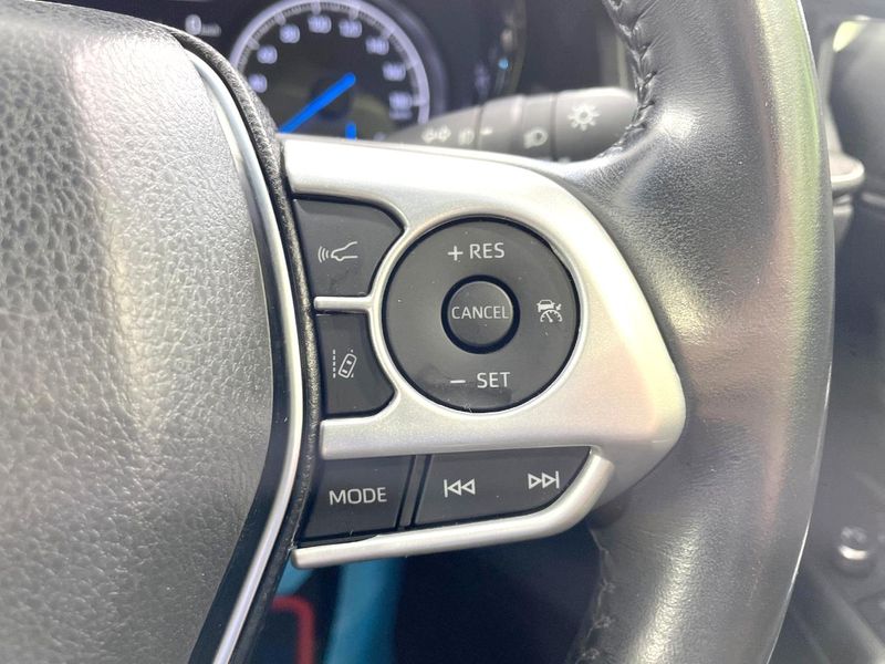 2020 Toyota Harrier Hybrid 6AA-AXUH80 (UW-6aa7644b56685)[25]