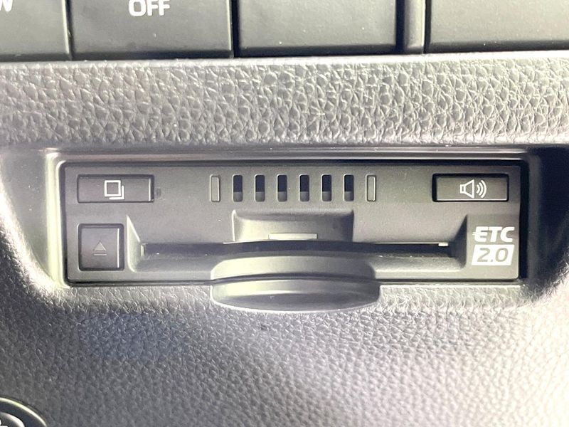 2020 Toyota Harrier Hybrid 6AA-AXUH80 (UW-6aa7644b56685)[15]