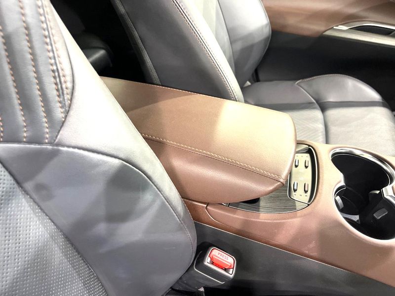 2021 Toyota Harrier Hybrid 6AA-AXUH85 (UW-6aa764559efc0)[15]