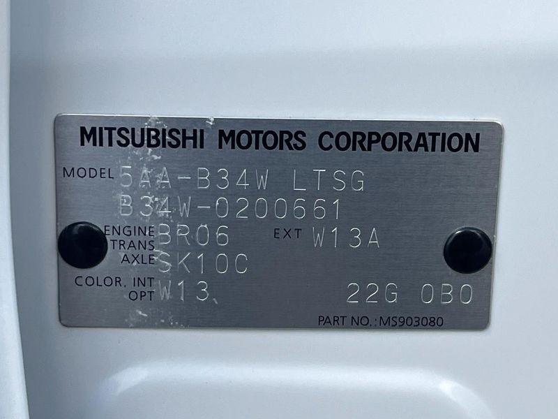 2022 Mitsubishi eK Cross 5AA-B34W (UW-6aa764829bb78)[1]