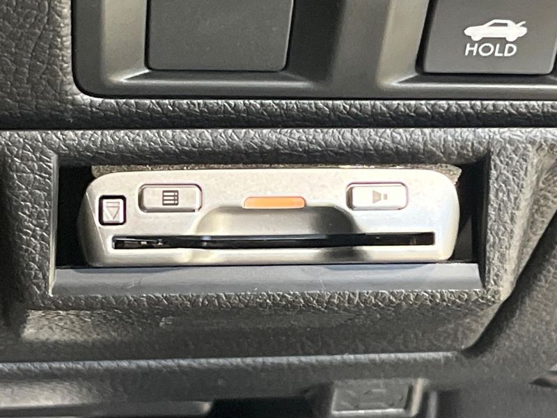 2014 Subaru Legacy B4 DBA-BMM (UW-6aa764a822b33)[23]