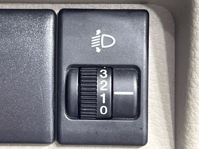 2019 Suzuki Every Wagon ABA-DA17W (UW-6aa764bcd3412)[15]