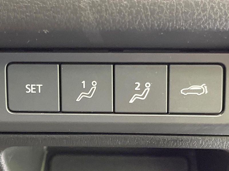 2020 Mazda CX-30 5BA-DMEP (UW-6aa764cc6c917)[17]