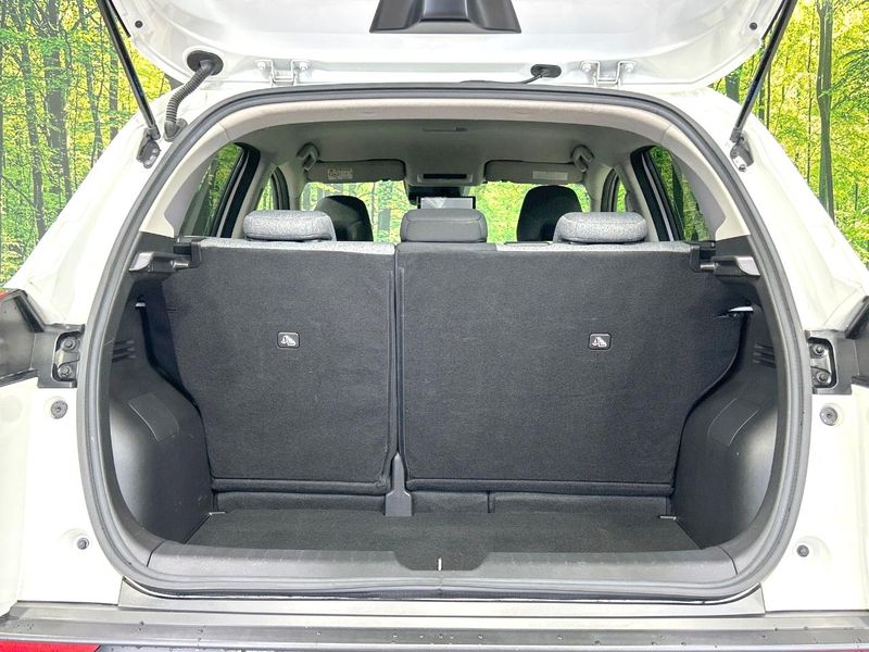 2021 Nissan Note 6AA-E13 (UW-6aa764da29f10)[28]