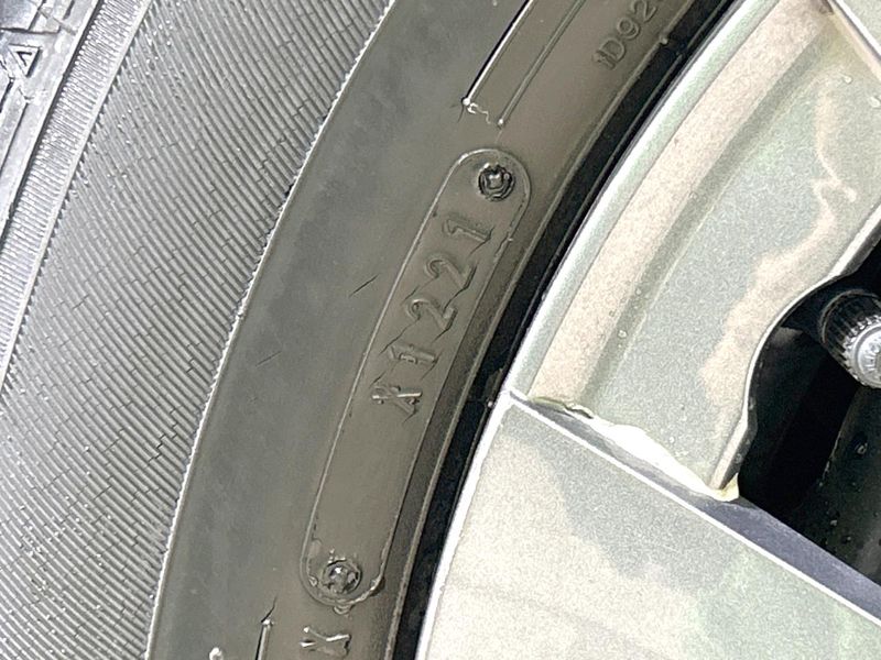 2021 Nissan Note 6AA-E13 (UW-6aa764da29f10)[14]