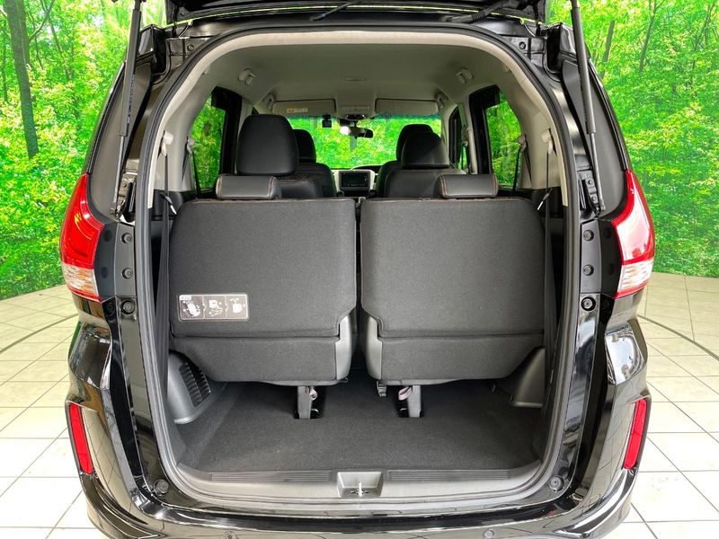 2022 Honda Freed hybrid 6AA-GB7 (UW-6aa764f1e241a)[14]