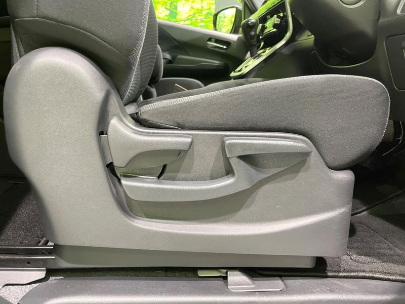 2017 Nissan Serena DAA-GC27 (UW-6aa764f3d0a01)[4]