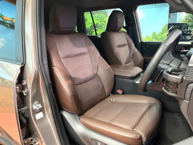 2024 Toyota Land Cruiser 250 3DA-GDJ250W (UW-6aa764fb9ed67)[8]