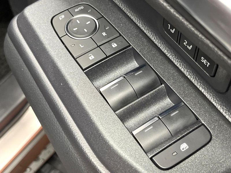 2024 Toyota Land Cruiser 250 3DA-GDJ250W (UW-6aa764fb9ed67)[25]