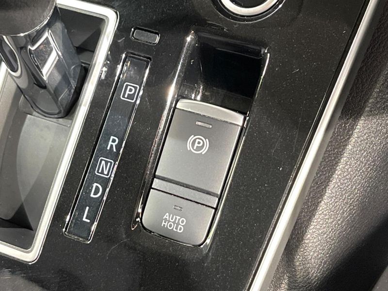 2021 Nissan Serena 5AA-GFC27 (UW-6aa7650910f3b)[14]
