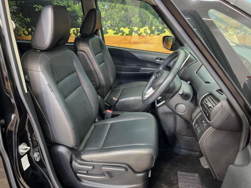 2018 Nissan Serena DAA-GFNC27 (UW-6aa76510ebae7)[28]