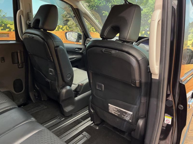 2018 Nissan Serena DAA-GFNC27 (UW-6aa76510ebae7)[18]