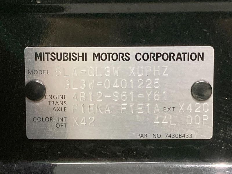 2022 Mitsubishi Eclipse Cross PHEV 5LA-GL3W (UW-6aa765177f29c)[1]