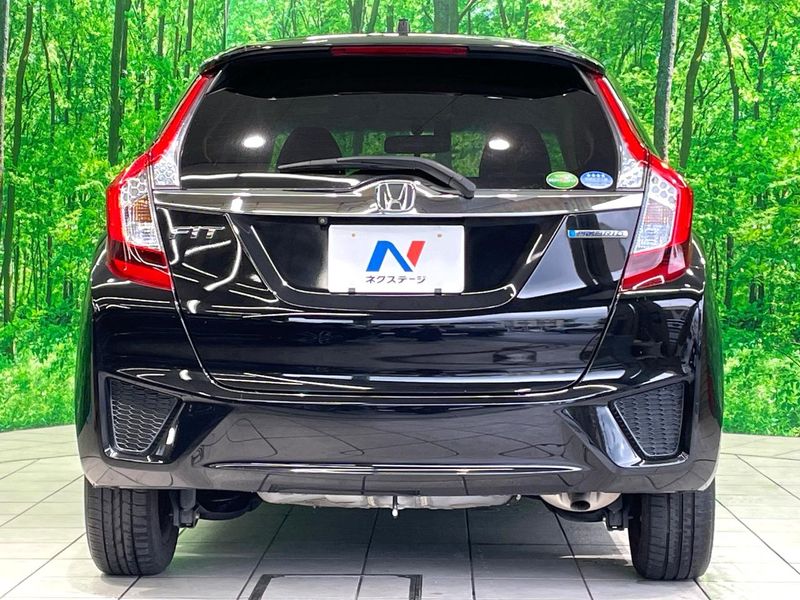 2015 Honda Fit Hybrid DAA-GP5 (UW-6aa7651f3c4ea)[8]
