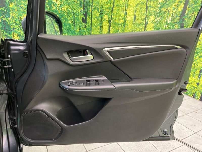 2018 Honda Fit Hybrid DAA-GP5 (UW-6aa7651fa8b1a)[5]