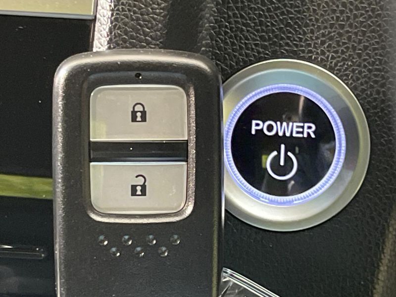 2018 Honda Fit Hybrid DAA-GP5 (UW-6aa7651fa8b1a)[7]