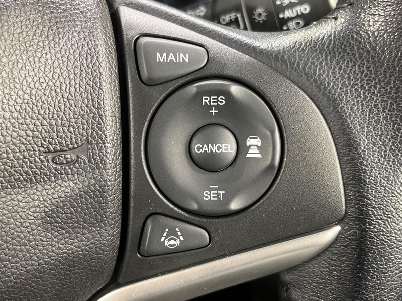 2019 Honda Fit Hybrid DAA-GP6 (UW-6aa76520ab8ae)[25]