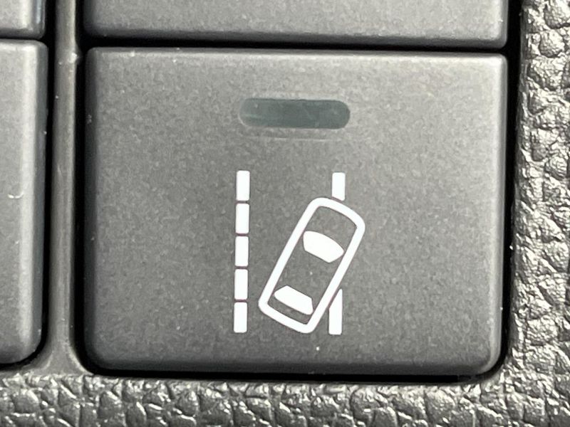 2019 Honda Fit Hybrid DAA-GP6 (UW-6aa76520ab8ae)[19]