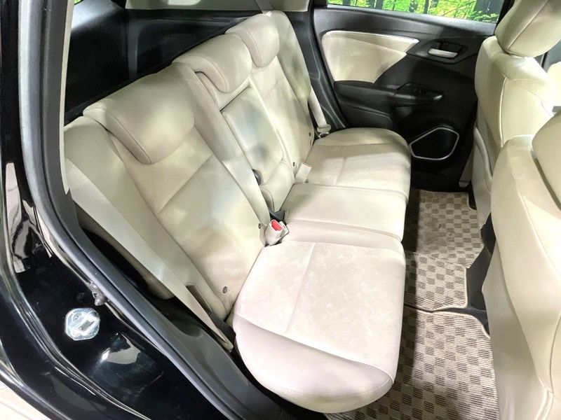 2017 Honda SHUTTLE DAA-GP7 (UW-6aa7652378333)[22]