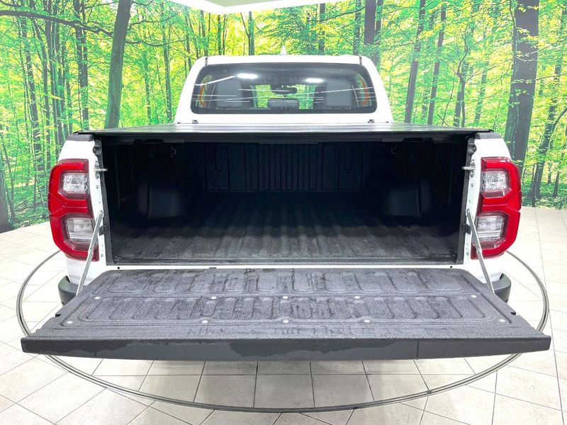 2022 Toyota Hilux 3DF-GUN125 (UW-6aa76536767d1)[28]