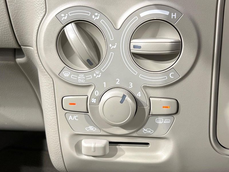 2017 Suzuki ALTO Lapin DBA-HE33S (UW-6aa76552c05f8)[23]