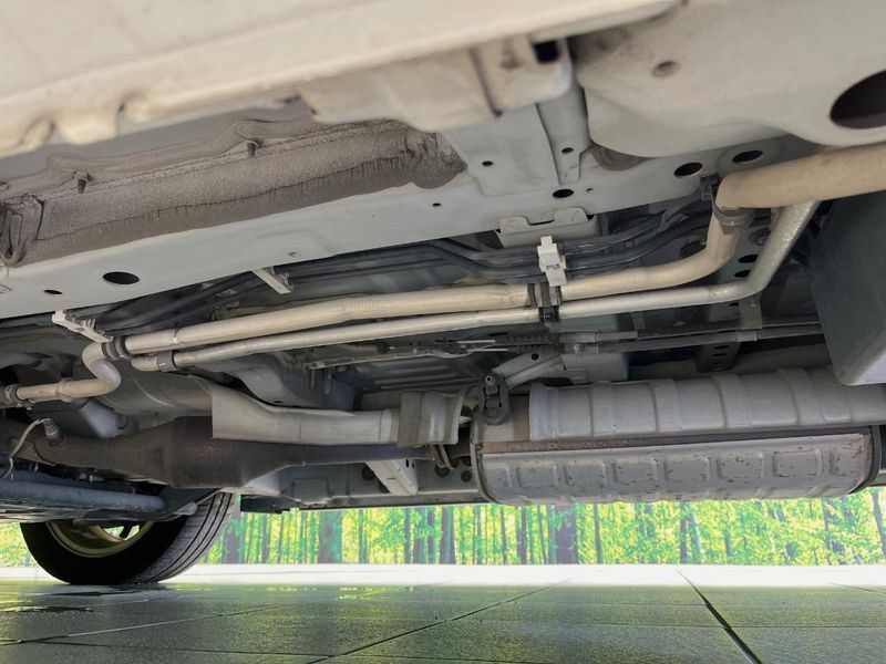 2015 Nissan Serena DAA-HFC26 (UW-6aa7655c1ba08)[27]