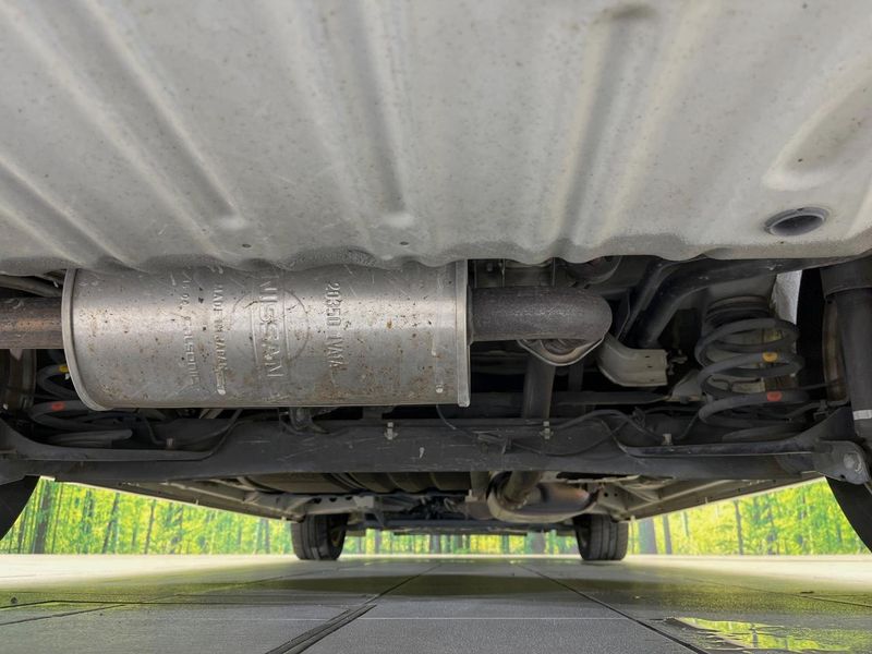 2015 Nissan Serena DAA-HFC26 (UW-6aa7655c1ba08)[24]