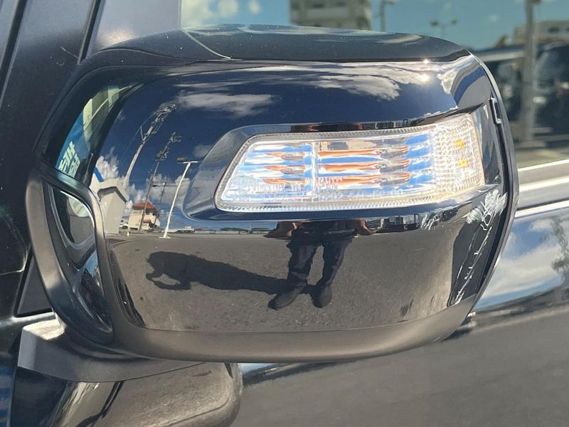 2015 Honda N-BOX CUSTOM DBA-JF1 (UW-6aa765802f218)[17]