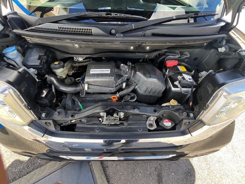 2015 Honda N-BOX CUSTOM DBA-JF1 (UW-6aa765802f218)[4]