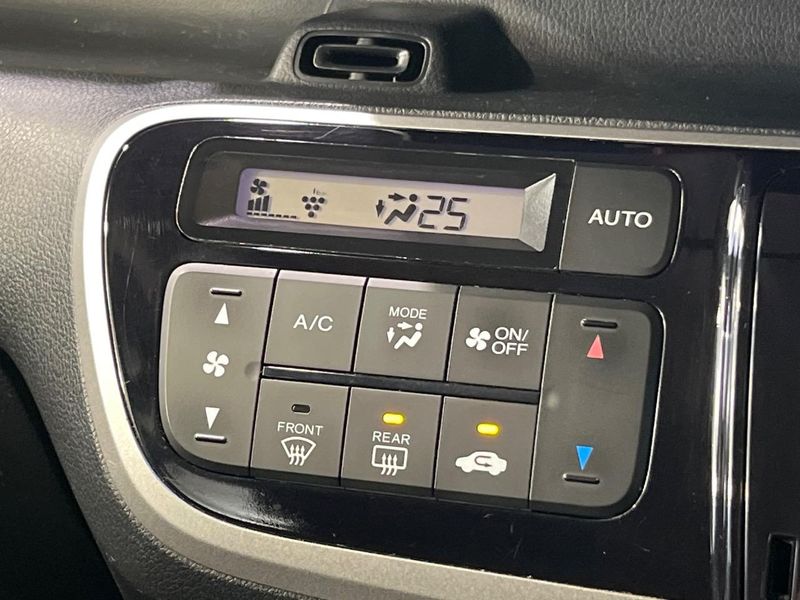 2014 Honda N-BOX CUSTOM DBA-JF1 (UW-6aa76586cf0dc)[15]