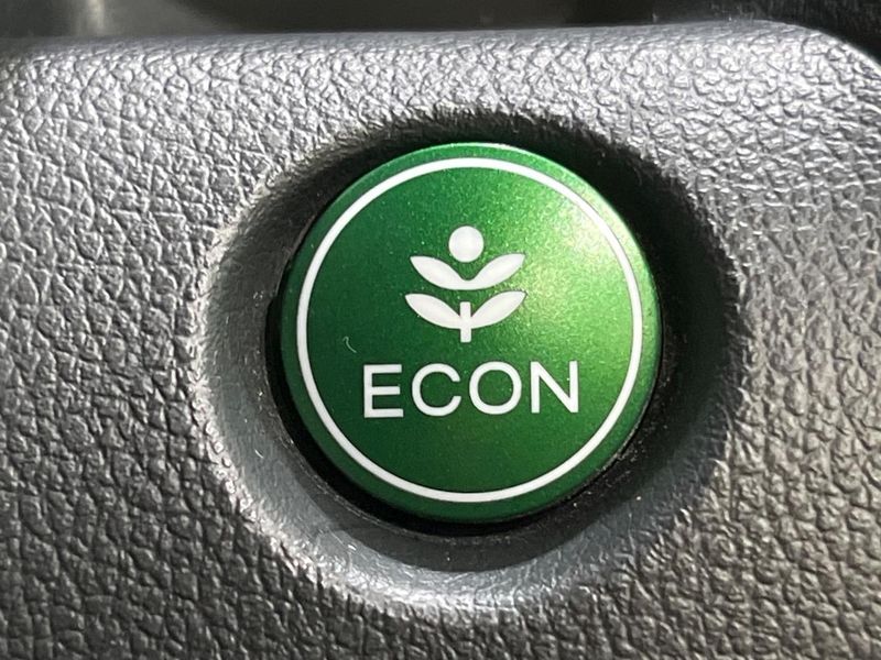 2014 Honda N-BOX CUSTOM DBA-JF1 (UW-6aa76586cf0dc)[27]