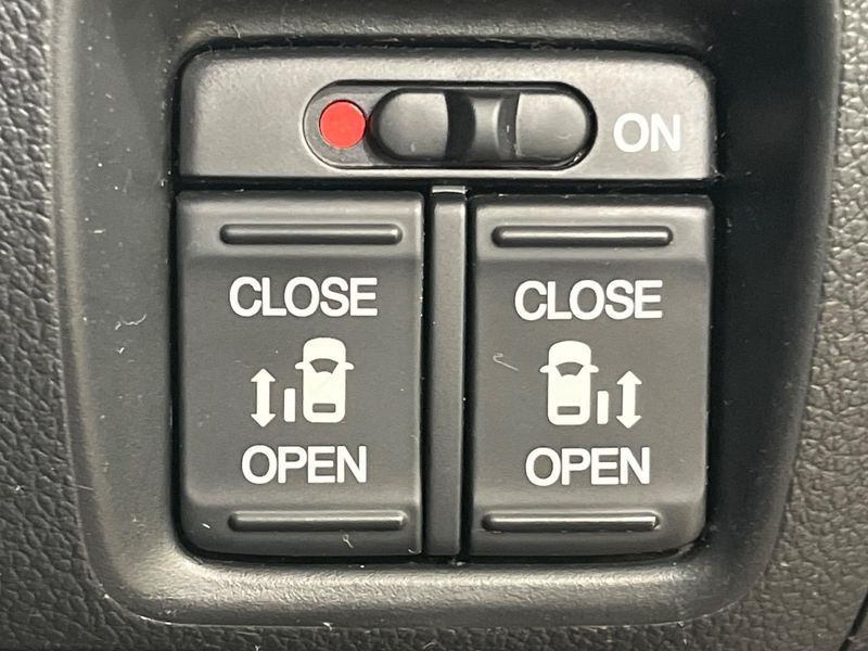 2014 Honda N-BOX CUSTOM DBA-JF1 (UW-6aa76586cf0dc)[28]