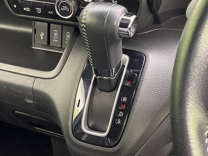 2020 Honda N-BOX CUSTOM 6BA-JF3 (UW-6aa7659e73e08)[23]