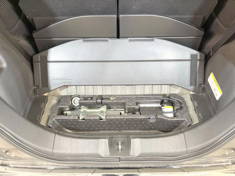 2021 Honda N-BOX CUSTOM 6BA-JF3 (UW-6aa765a687d10)[24]