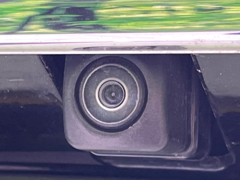 2018 Honda N-BOX CUSTOM DBA-JF4 (UW-6aa765b02d0d3)[14]