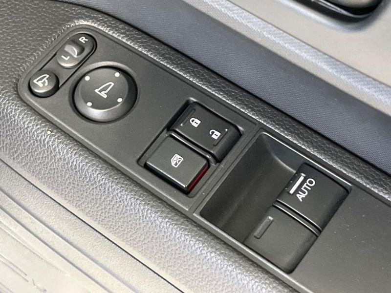 2019 Honda N-VAN HBD-JJ2 (UW-6aa765d4ede69)[27]