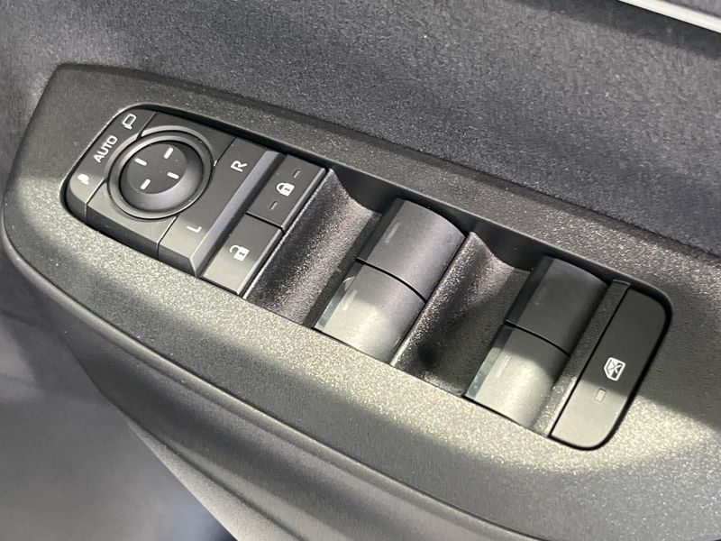 2024 Toyota Yaris 5BA-KSP210 (UW-6aa765f3e667e)[22]