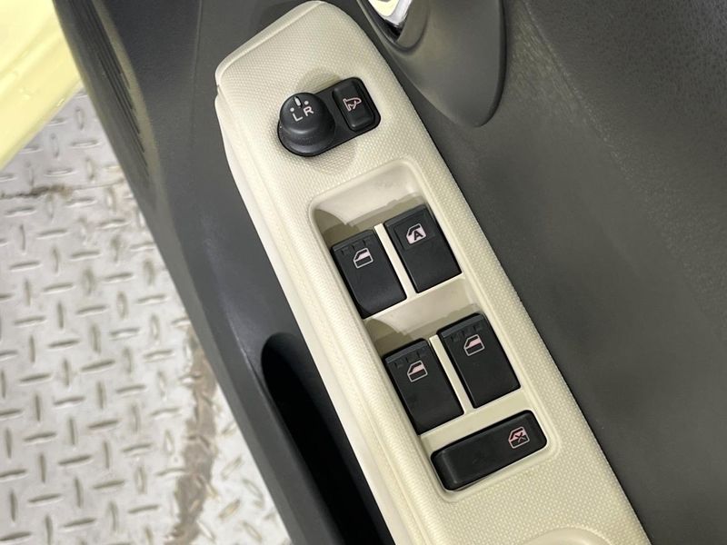 2016 Daihatsu Mira Cocoa DBA-L675S (UW-6aa765fc59b43)[15]