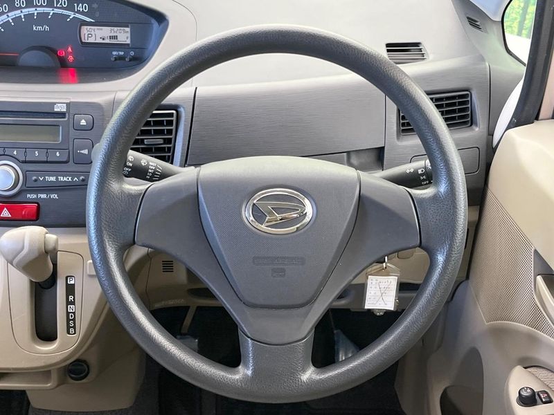 2011 Daihatsu Move DBA-LA100S (UW-6aa765fce7684)[29]