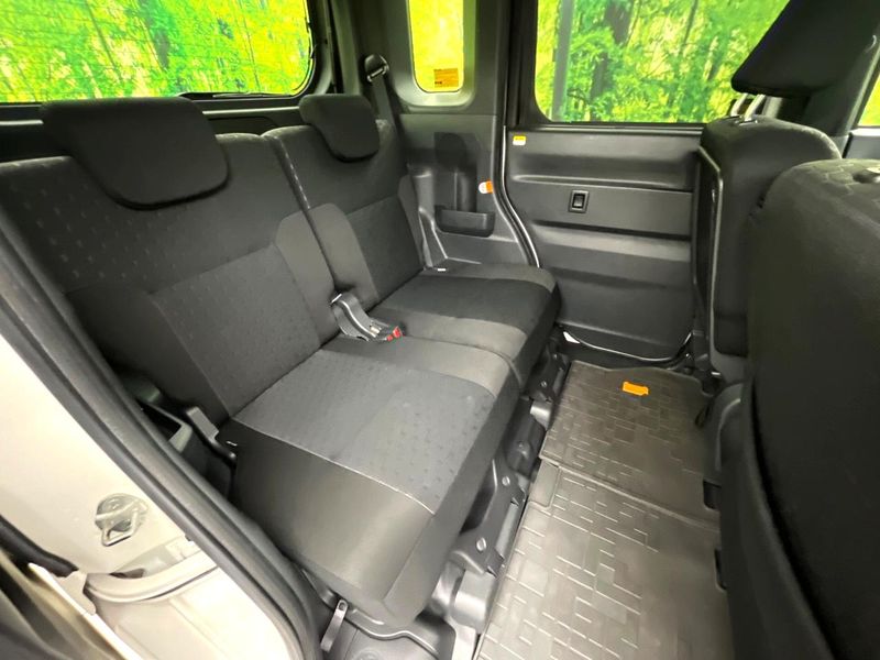 2016 Daihatsu Wake DBA-LA700S (UW-6aa76635e36c4)[26]