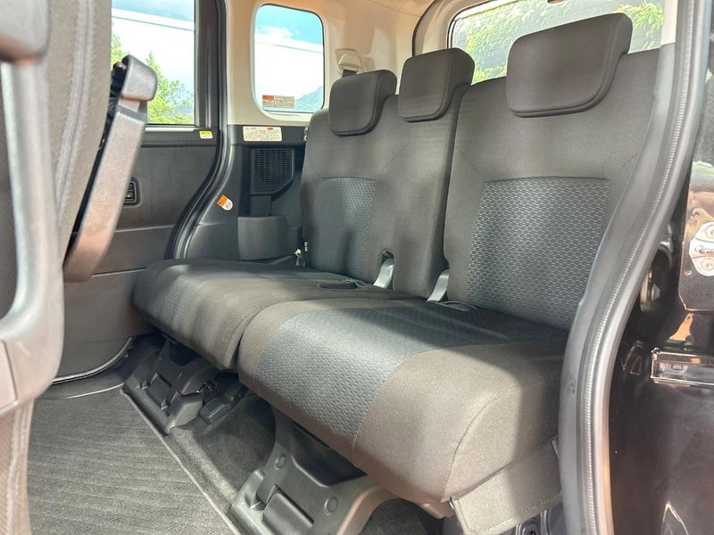 2020 Toyota Roomy 5BA-M900A (UW-6aa7665e0da5f)[26]