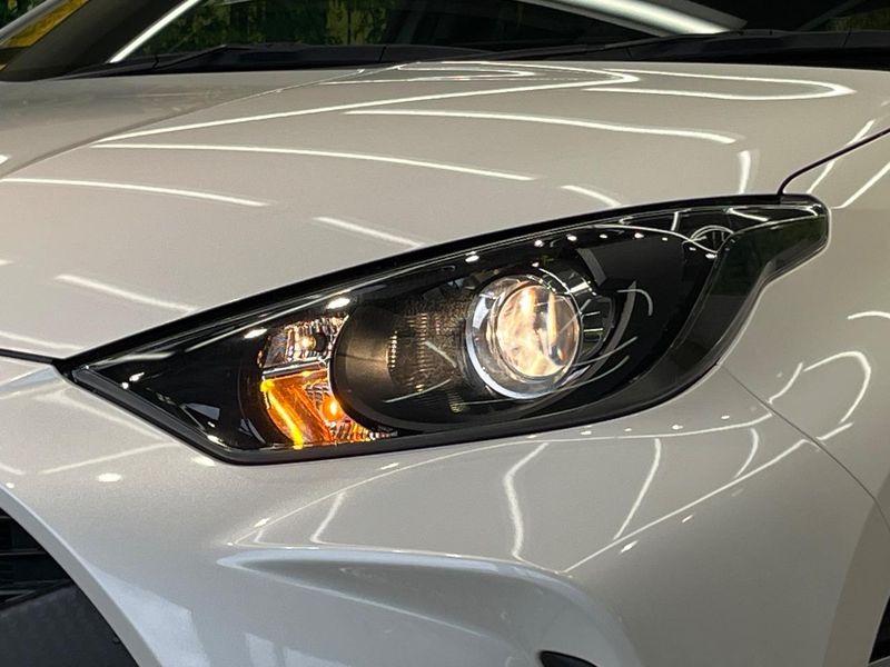 2023 Toyota Yaris 6AA-MXPH10 (UW-6aa766f599162)[6]