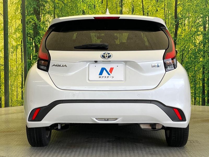 2022 Toyota Aqua 6AA-MXPK11 (UW-6aa767053340e)[18]