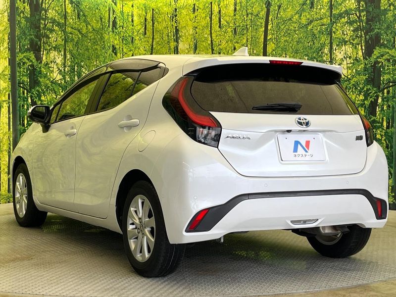 2022 Toyota Aqua 6AA-MXPK11 (UW-6aa767053340e)[17]