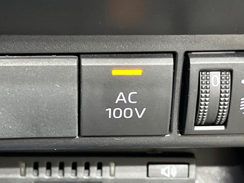 2023 Toyota Aqua 6AA-MXPK11 (UW-6aa7670656205)[7]
